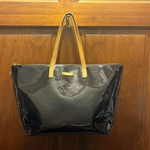 Louis Vuitton Vernis Bellevue GM Amarante Tote